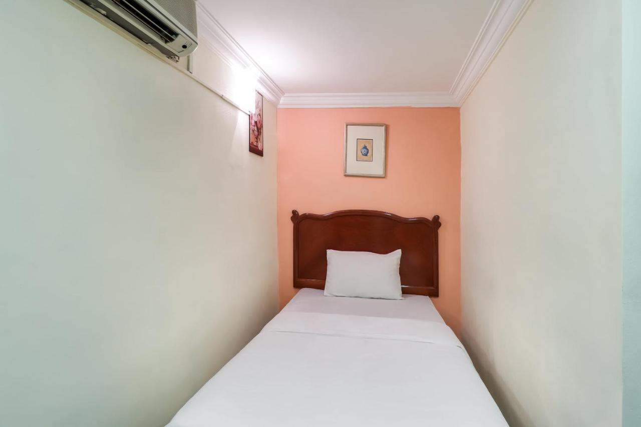 Oyo 89584 Hotel Sahara Kuala Kubu Bharu Exteriör bild