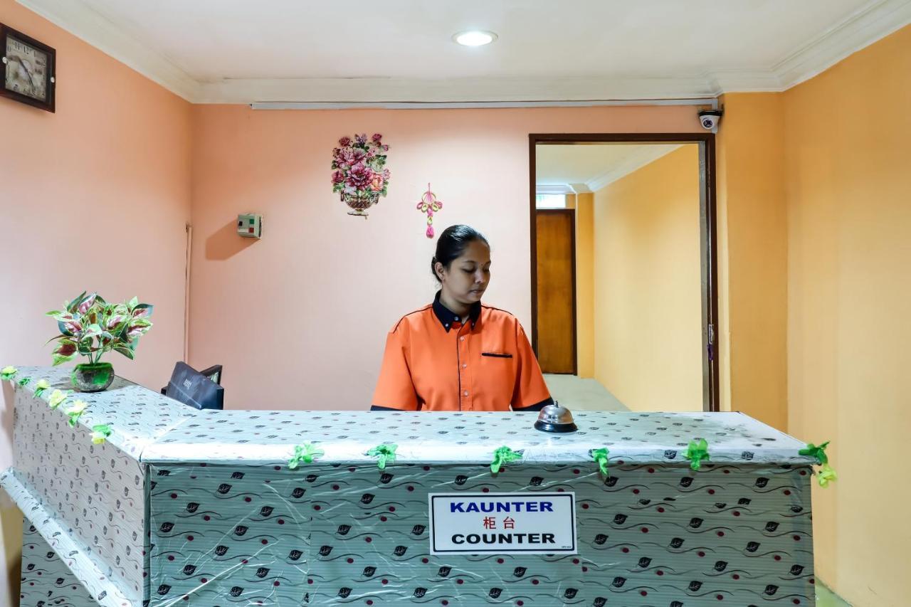 Oyo 89584 Hotel Sahara Kuala Kubu Bharu Exteriör bild